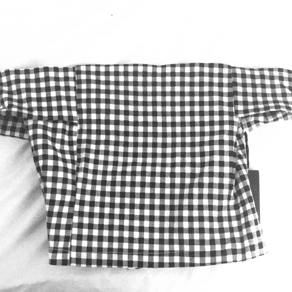 Off the shoulder crop-top